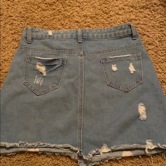 Jean skirt - Picture 2 of 3
